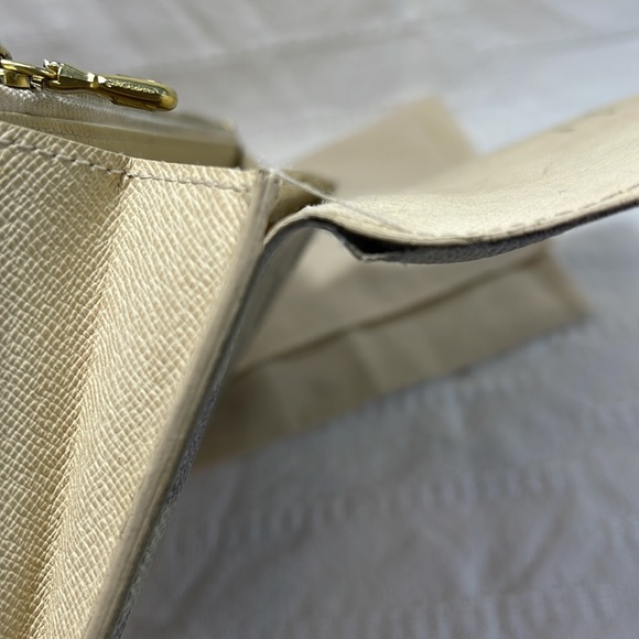 AUTHENTIC LV damier azur wallet (Sarah) - Picture 10 of 12